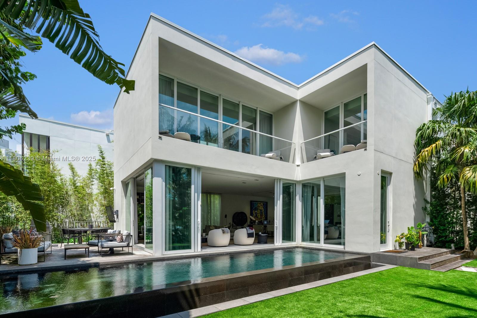 4700 N Meridian Ave Miami Beach, FL 33140