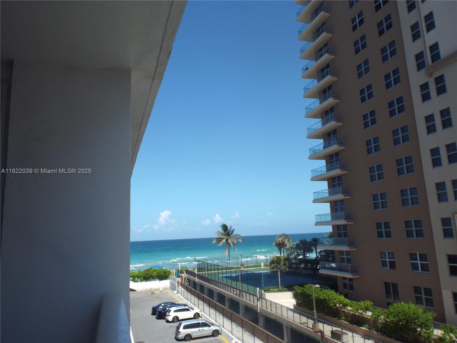 1904 S Ocean Dr #405,Hallandale Beach, FL 33009