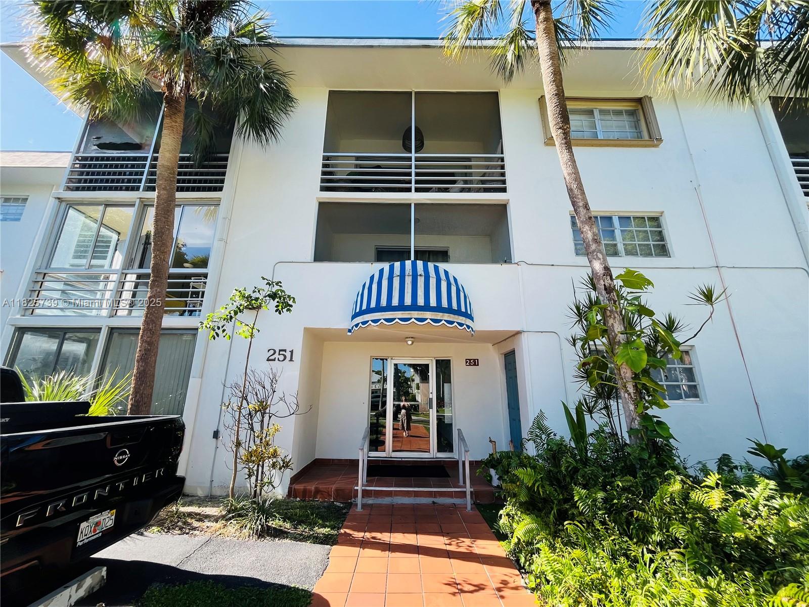 251 Galen Dr #101E