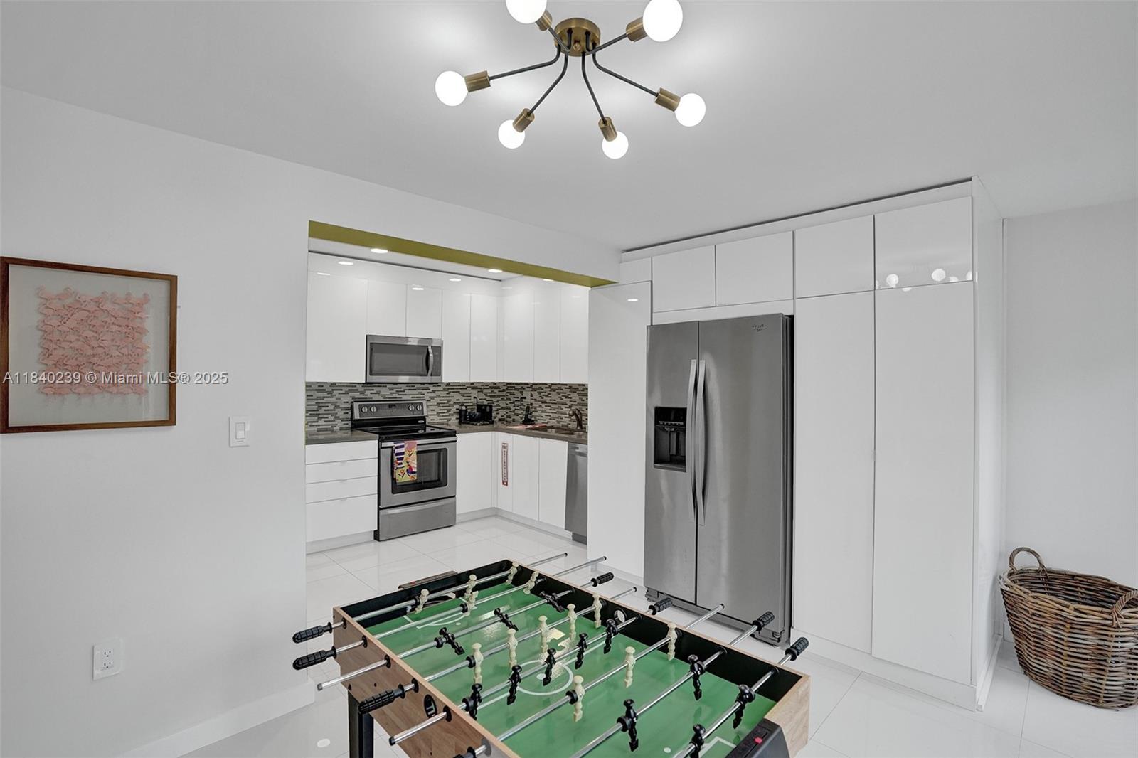 1605 NW 7th Ter Fort Lauderdale, FL 33311