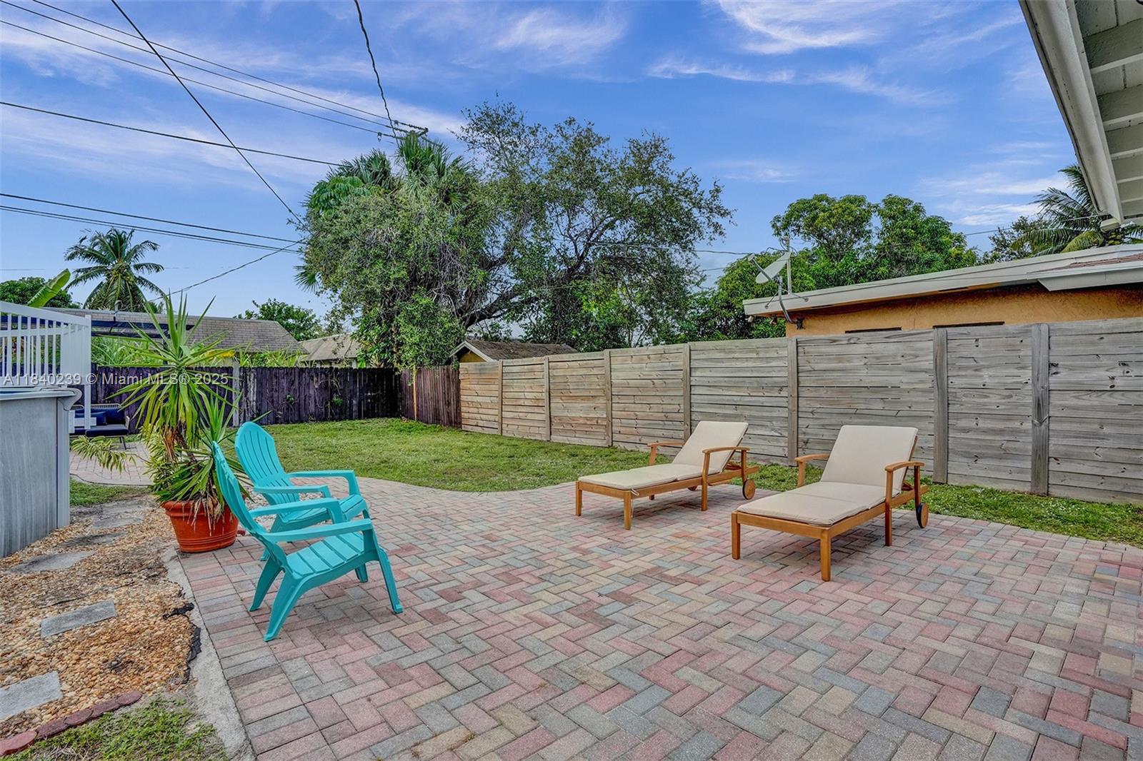 1605 NW 7th Ter Fort Lauderdale, FL 33311