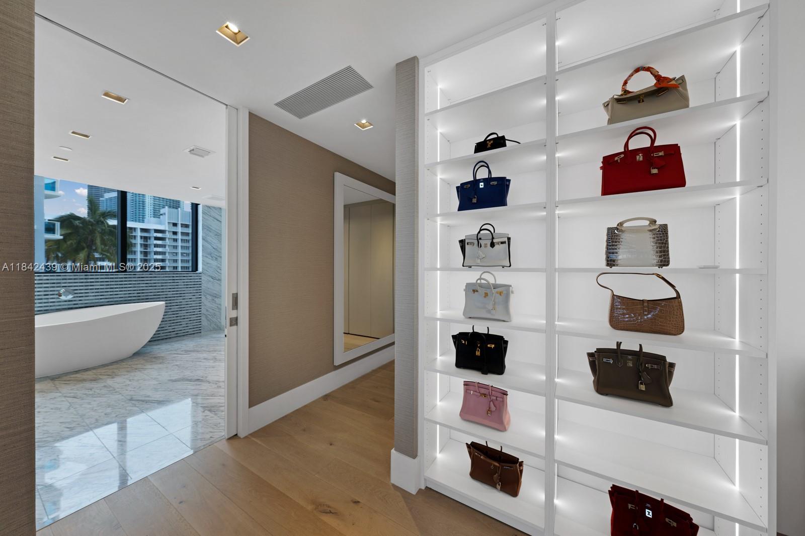 image Elysee Miami26
