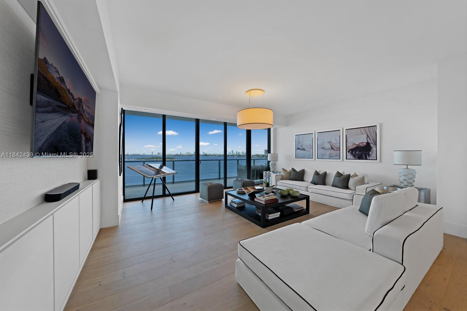 image Elysee Miami2