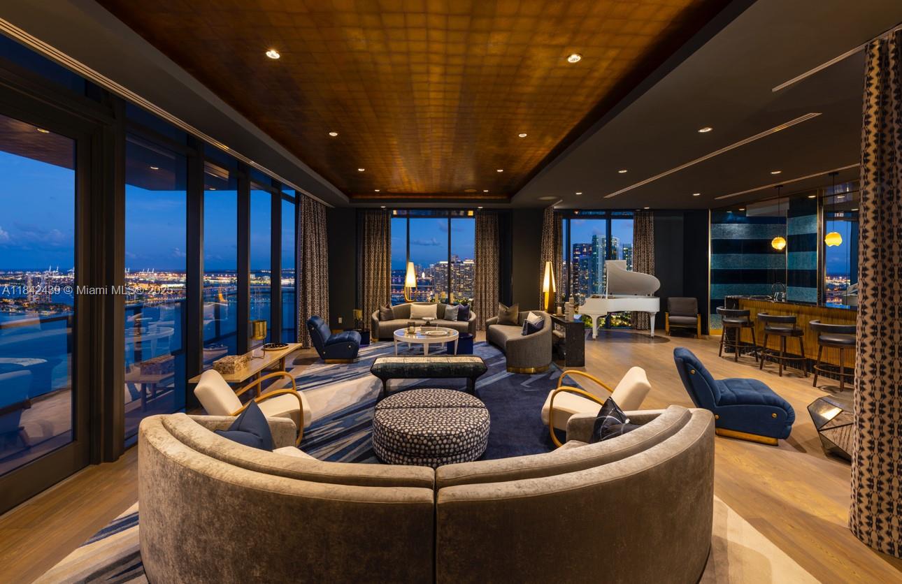 image Elysee Miami50
