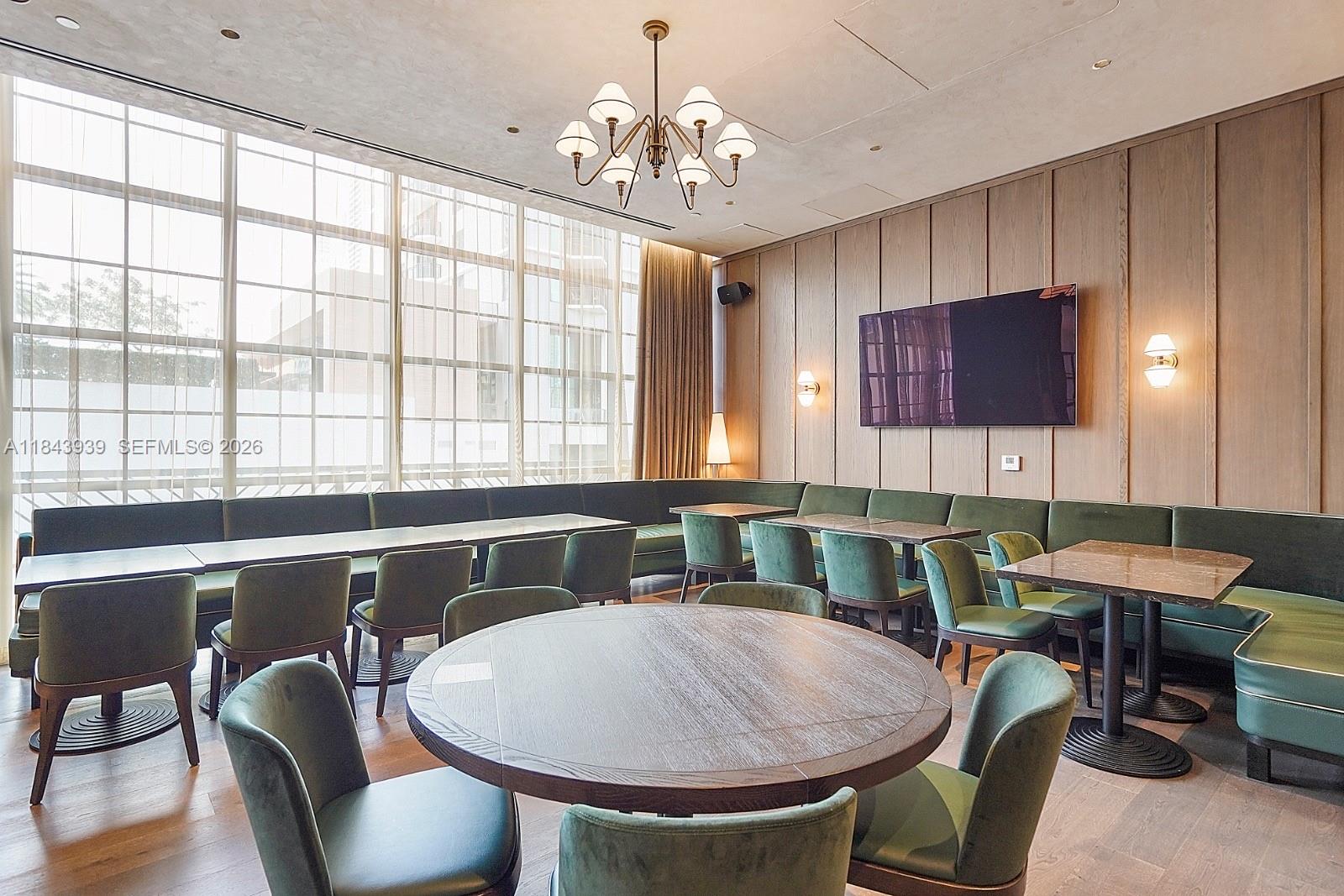 image Gale Residences12