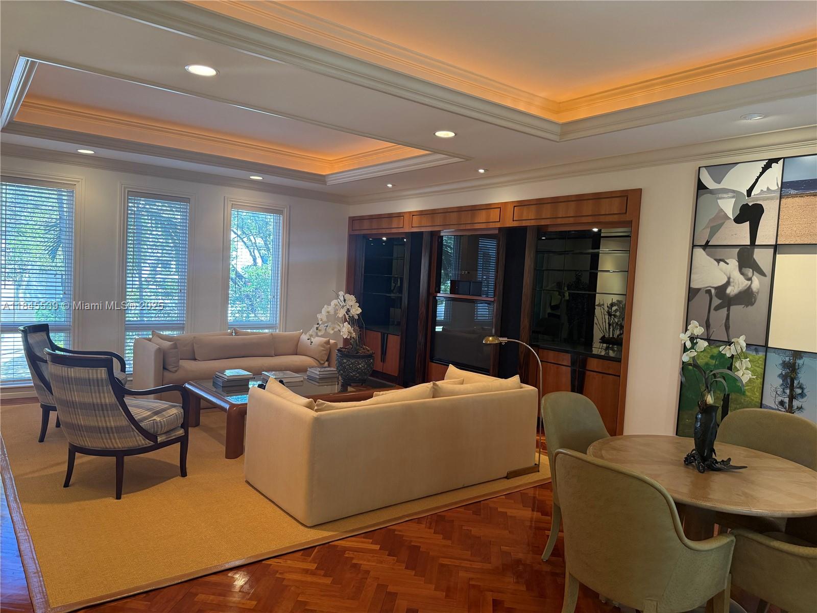 3508 Bayshore Villas Dr Miami, FL 33133