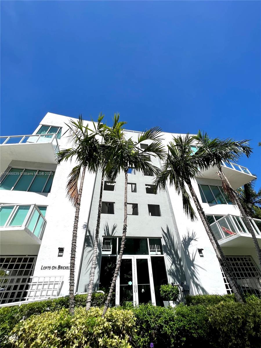 1650 Brickell Ave #205