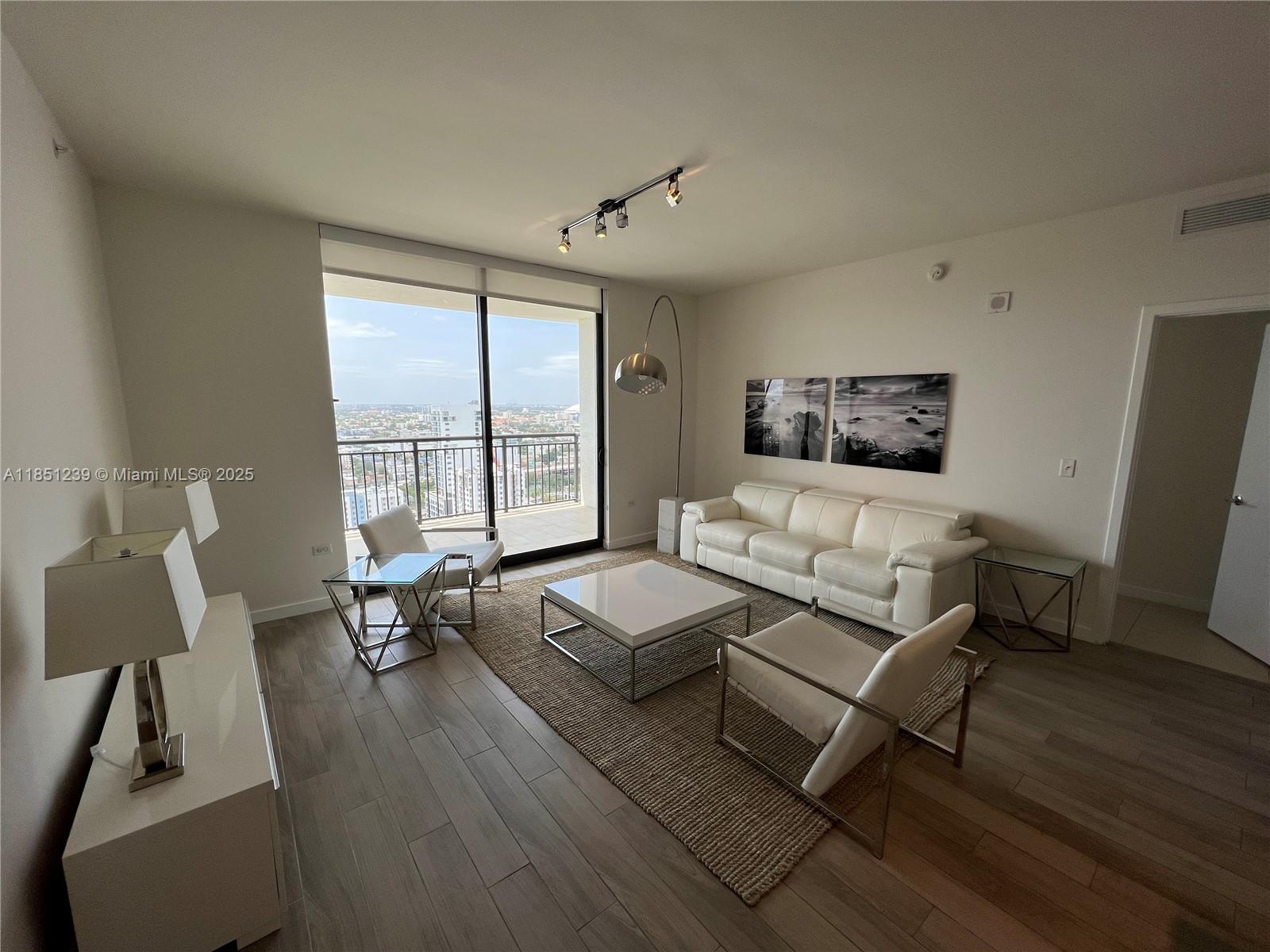 999 SW 1st Ave #2905