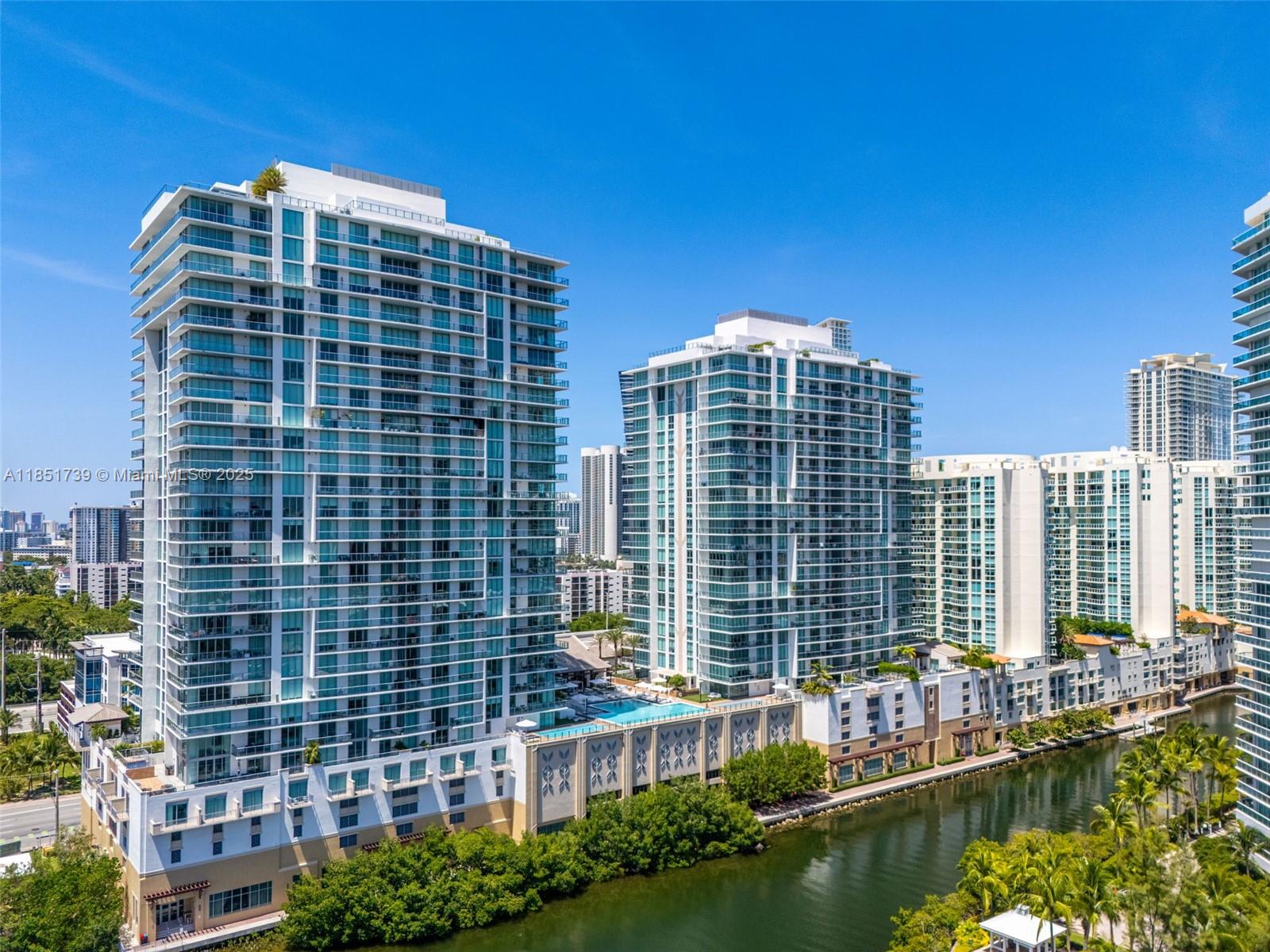 image Parque Towers77