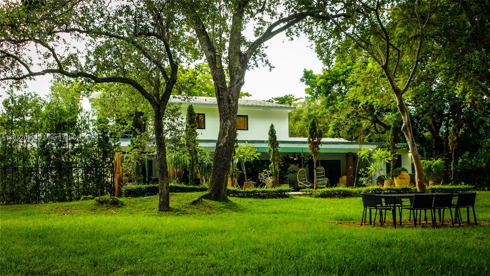 10700 Old Cutler Rd Coral Gables, FL 33156 10700 Old Cutler Rd Coral Gables, FL 33156