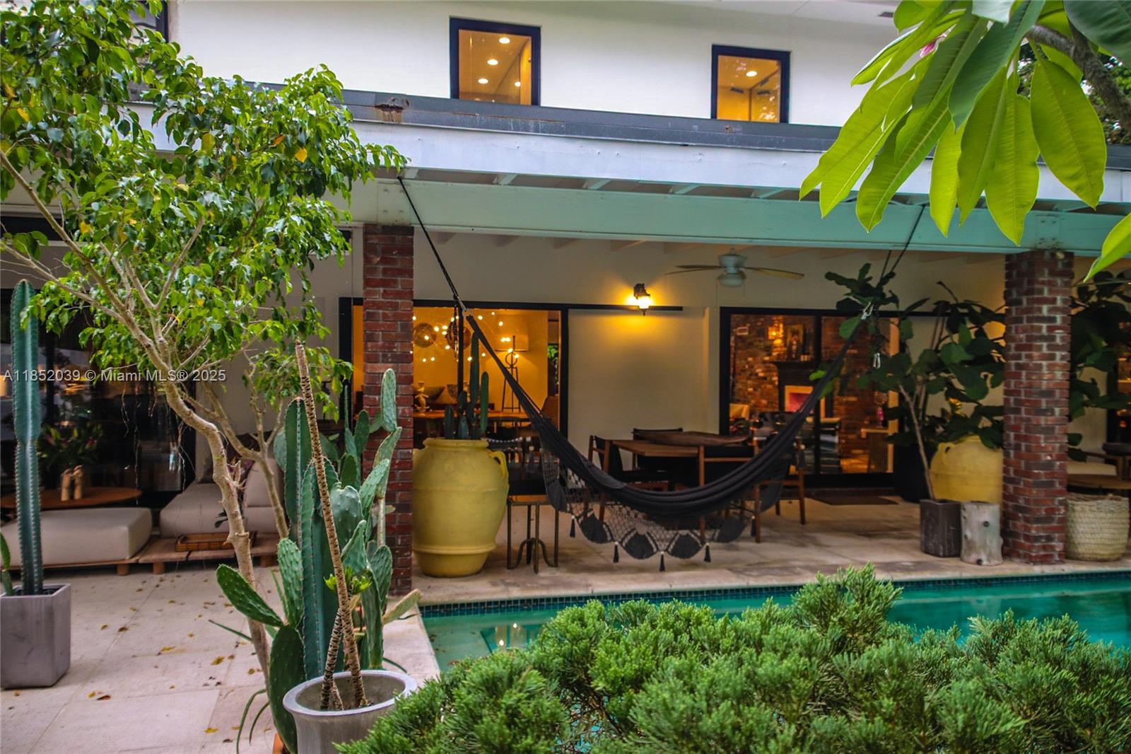 10700 Old Cutler Rd Coral Gables, FL 33156 10700 Old Cutler Rd Coral Gables, FL 33156