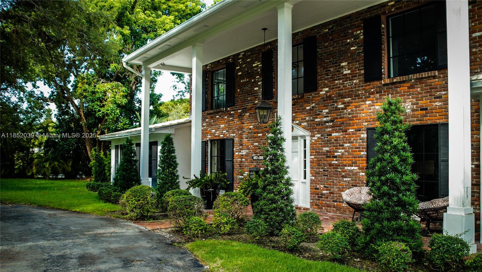 10700 Old Cutler Rd Coral Gables, FL 33156 10700 Old Cutler Rd Coral Gables, FL 33156