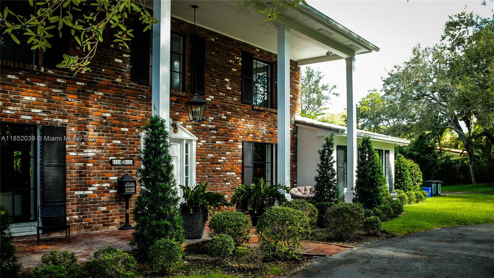 10700 Old Cutler Rd Coral Gables, FL 33156 10700 Old Cutler Rd Coral Gables, FL 33156