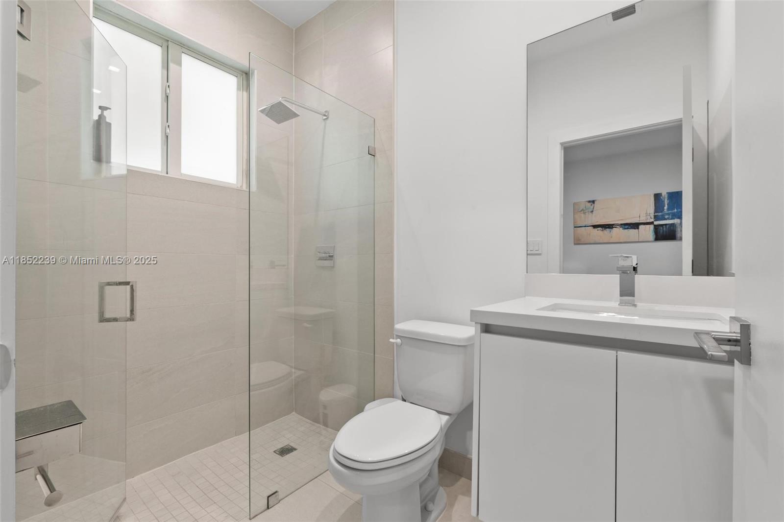 6810 NW 103rd Pl Doral, FL 33178