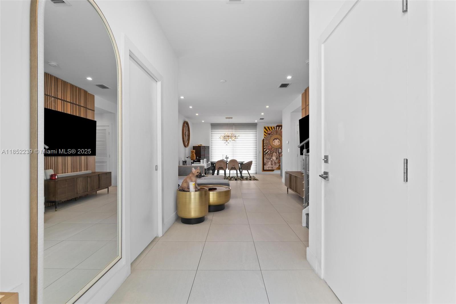 6810 NW 103rd Pl Doral, FL 33178