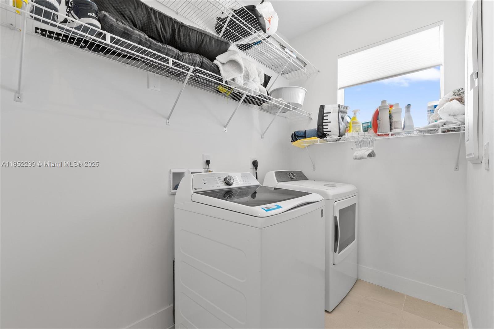 6810 NW 103rd Pl Doral, FL 33178