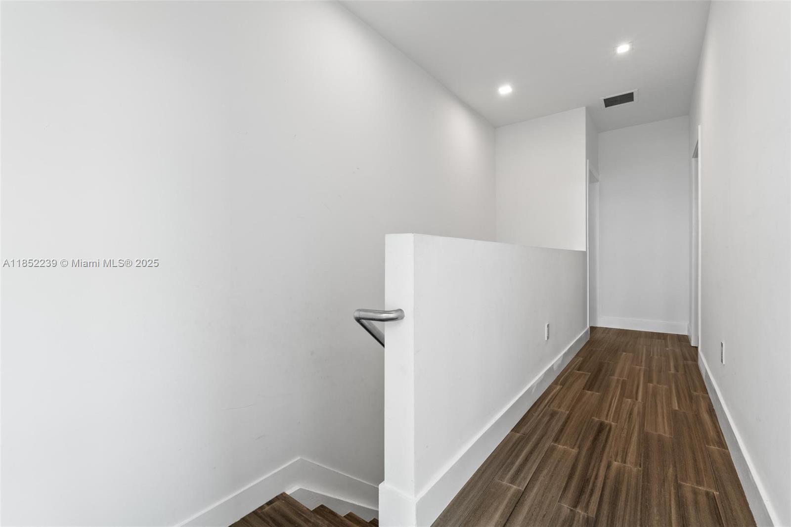 6810 NW 103rd Pl Doral, FL 33178