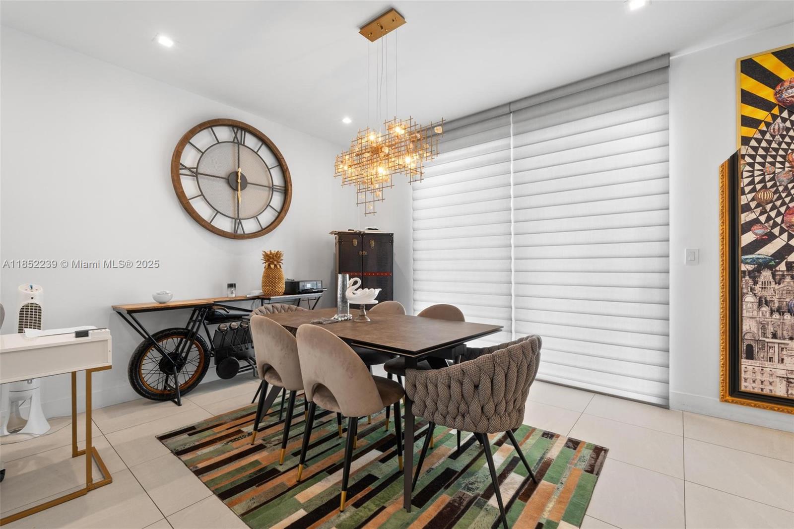 6810 NW 103rd Pl Doral, FL 33178