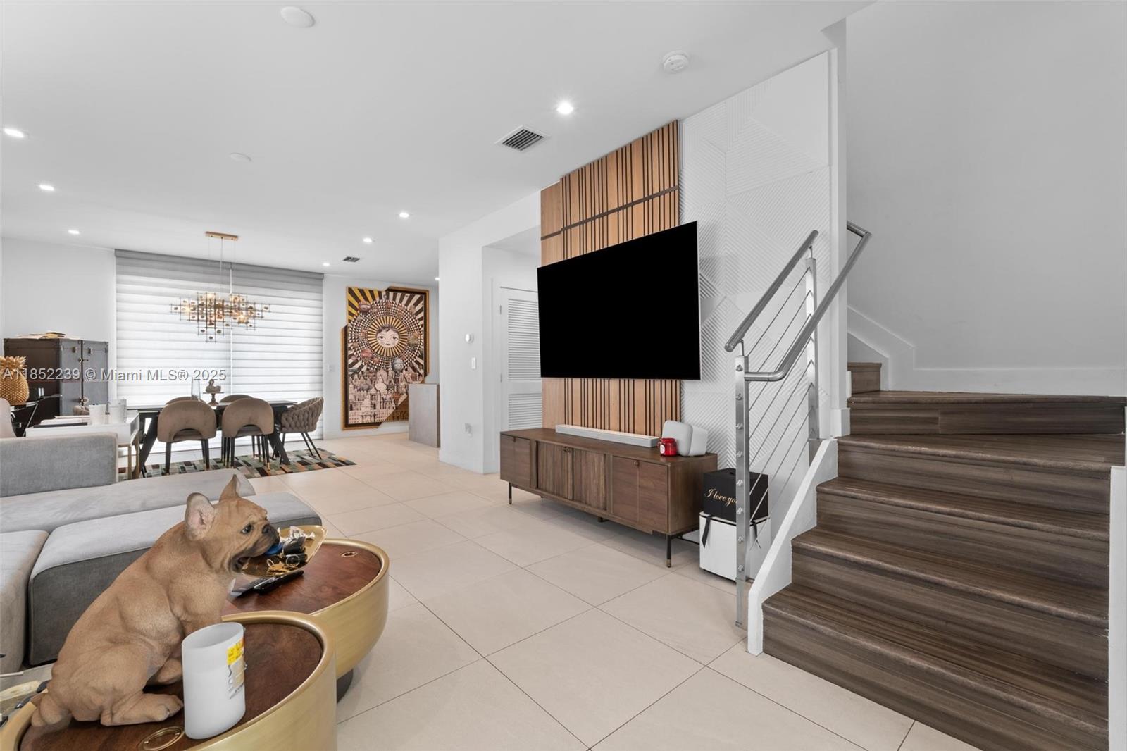 6810 NW 103rd Pl Doral, FL 33178