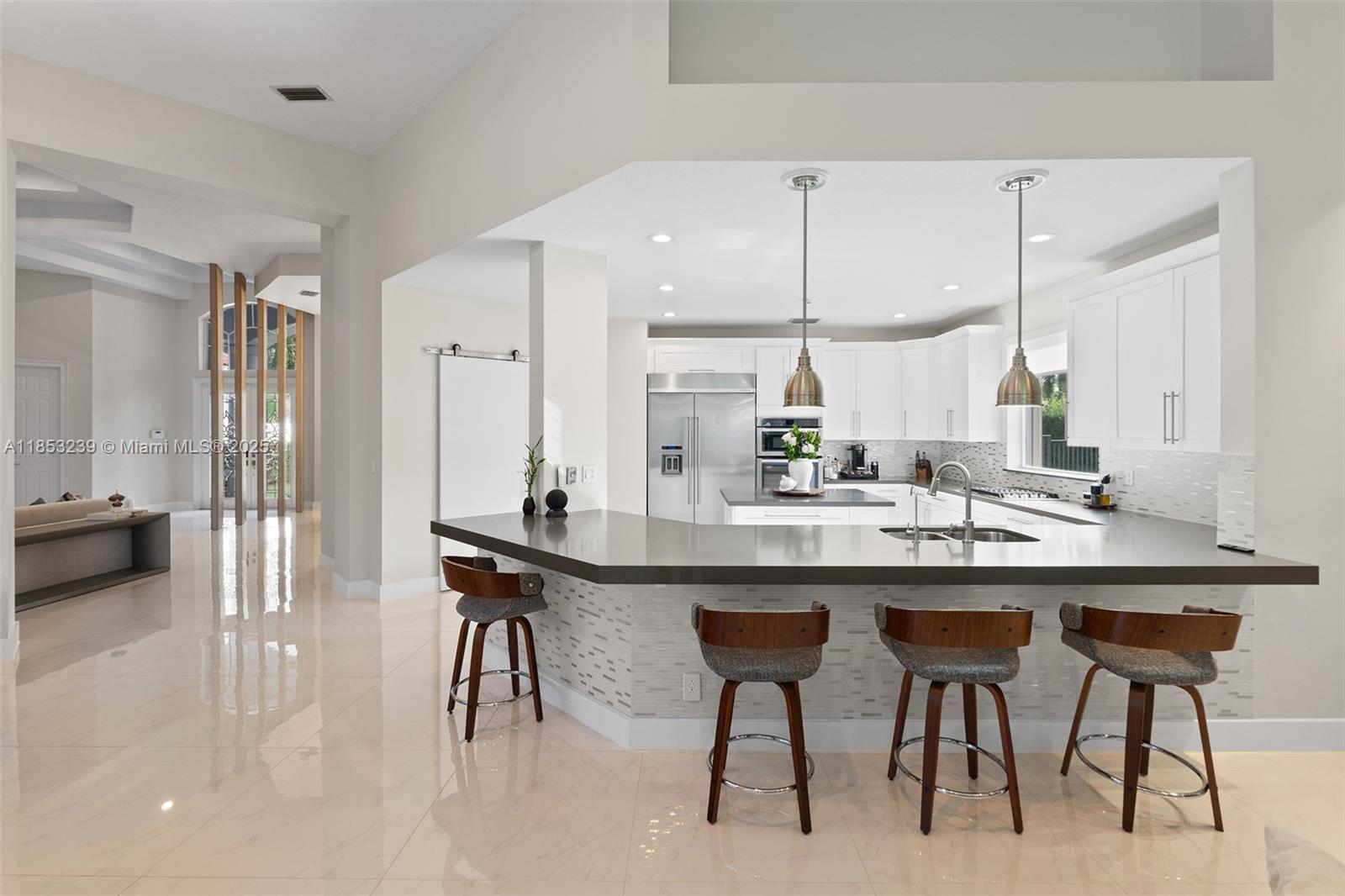 2438 Poinciana Ct Weston, FL 33327