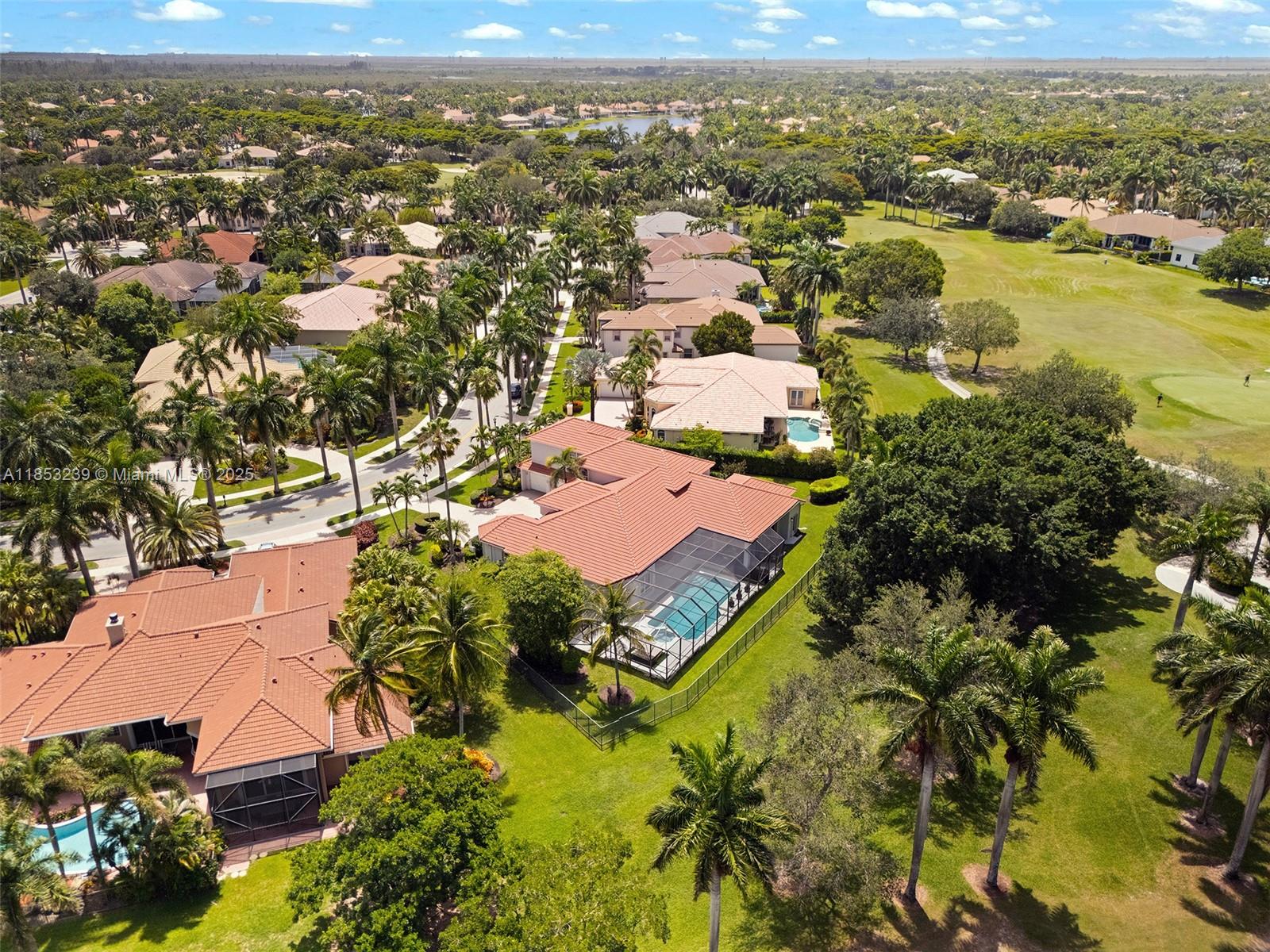 2438 Poinciana Ct Weston, FL 33327