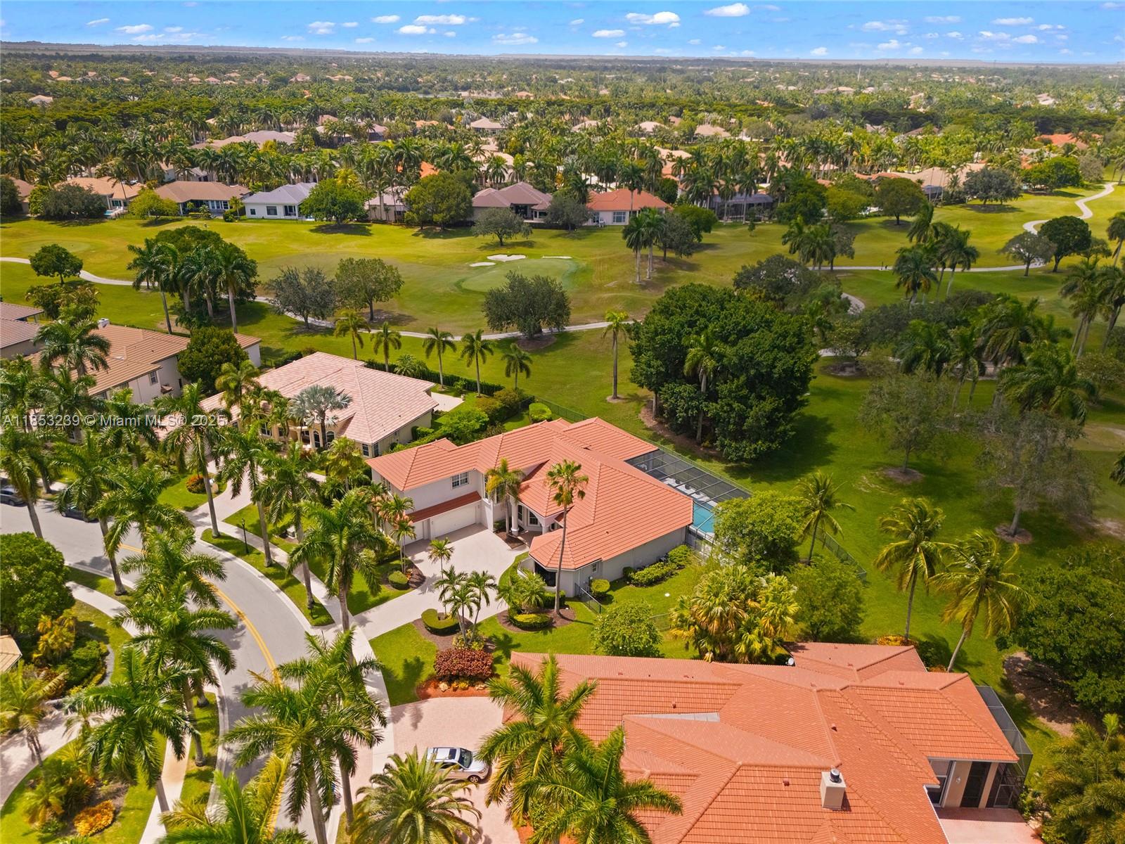 2438 Poinciana Ct Weston, FL 33327