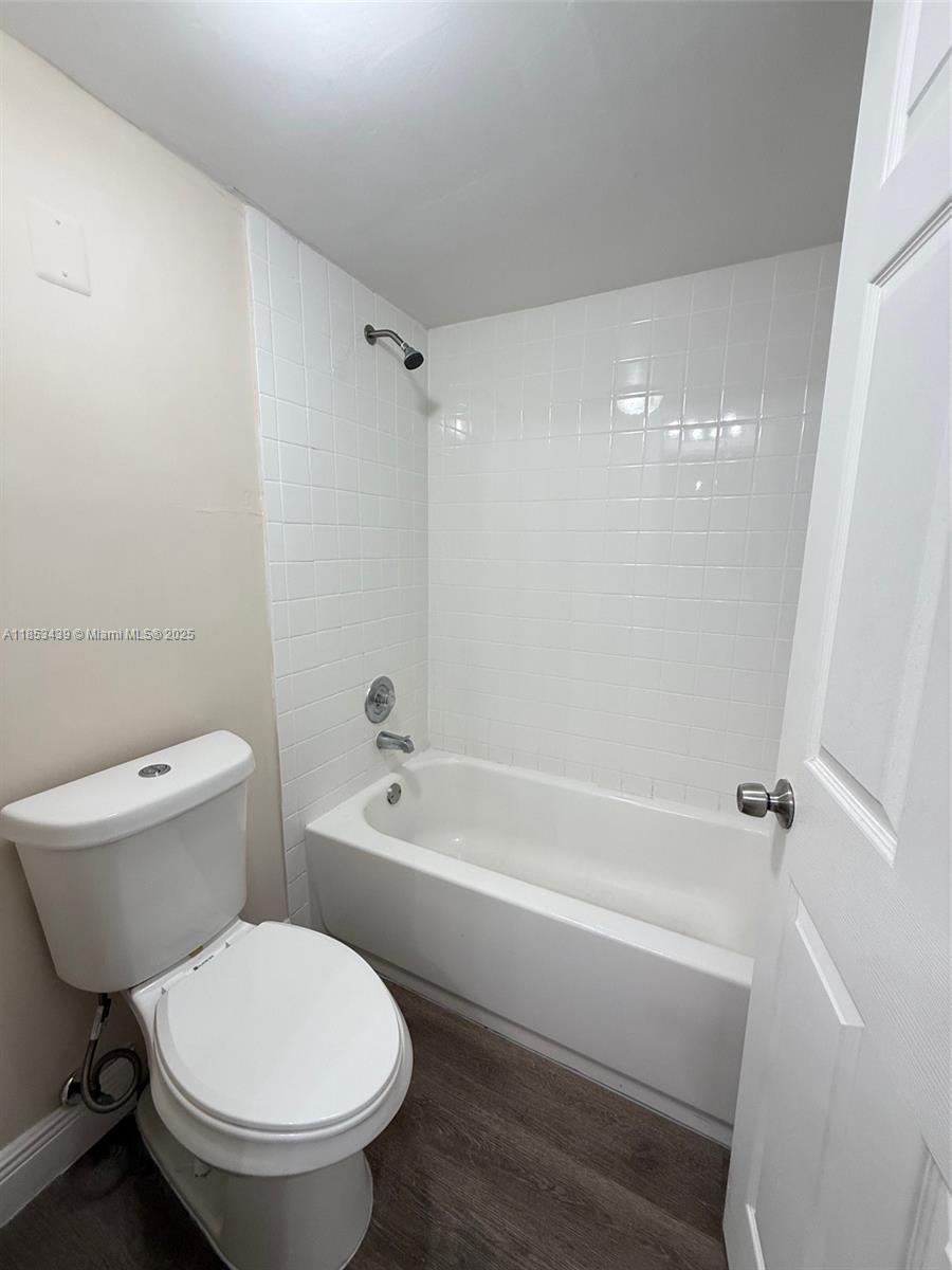 905 NE 209th St #102-30 Miami, FL 33179