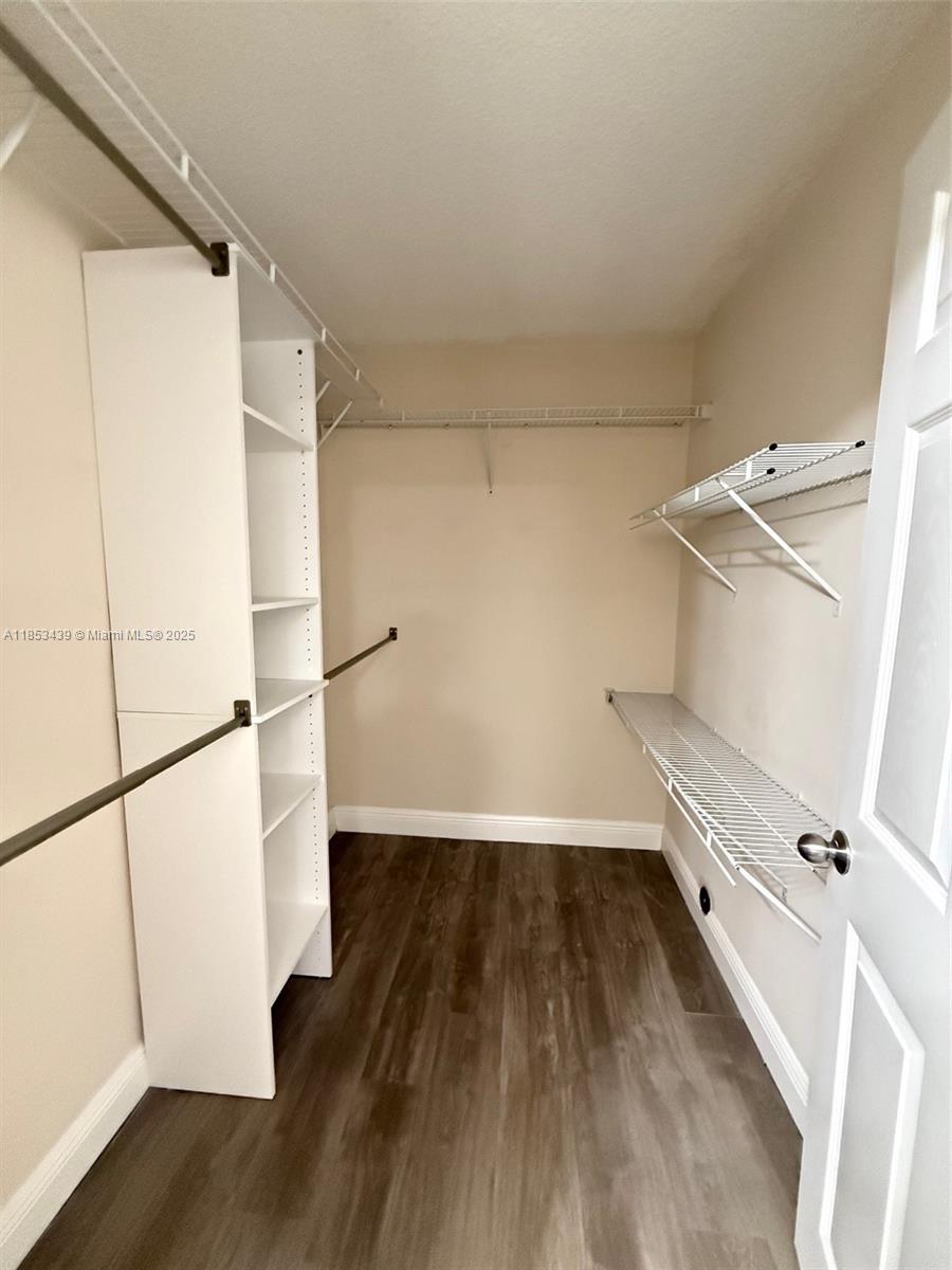 905 NE 209th St #102-30 Miami, FL 33179