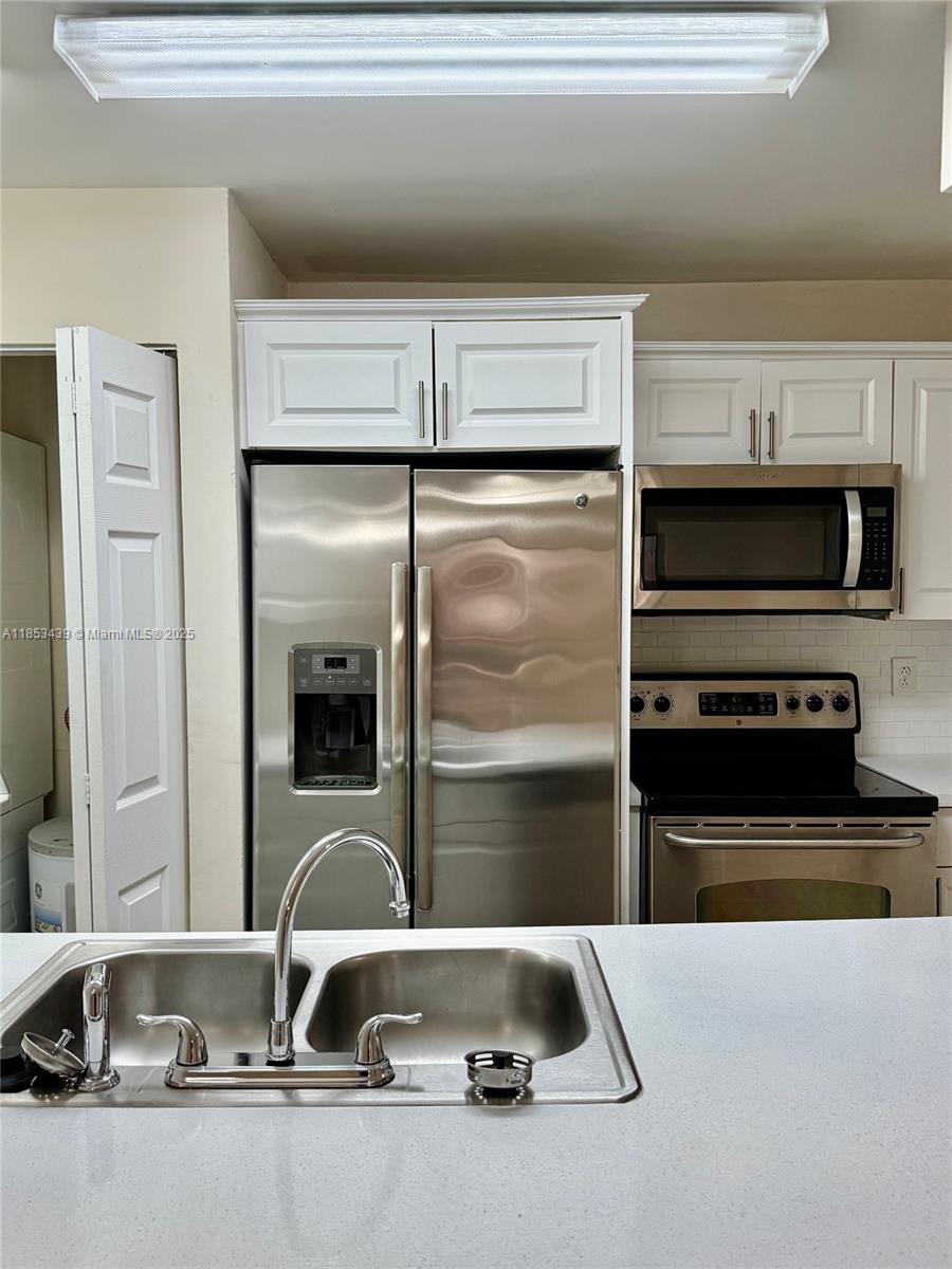 905 NE 209th St #102-30 Miami, FL 33179