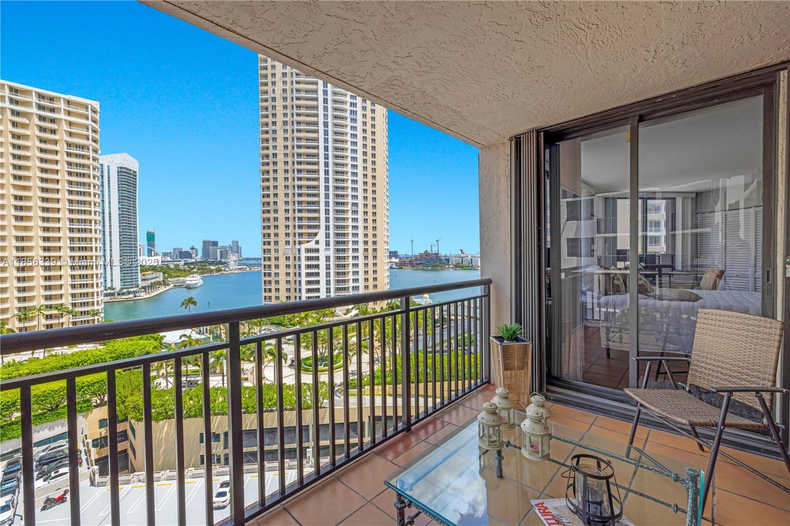 540 Brickell Key Dr #1514