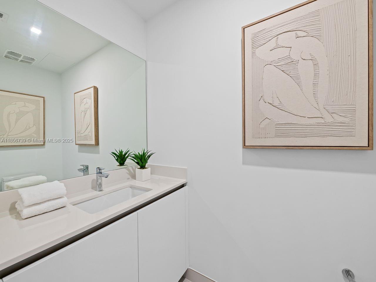 900 N Ocean #1004 Pompano Beach, FL 33062