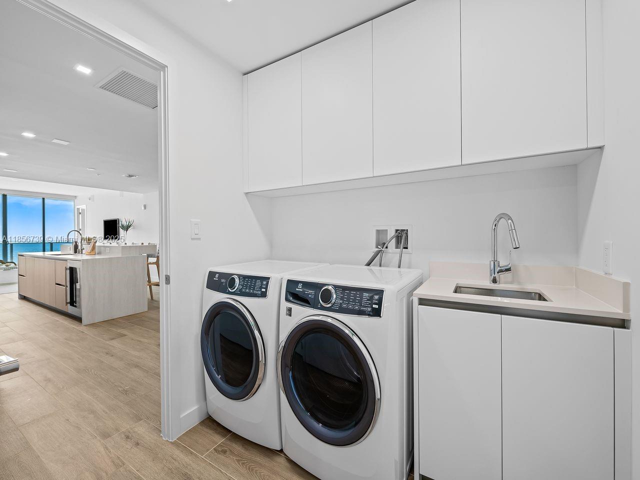 900 N Ocean #1004 Pompano Beach, FL 33062