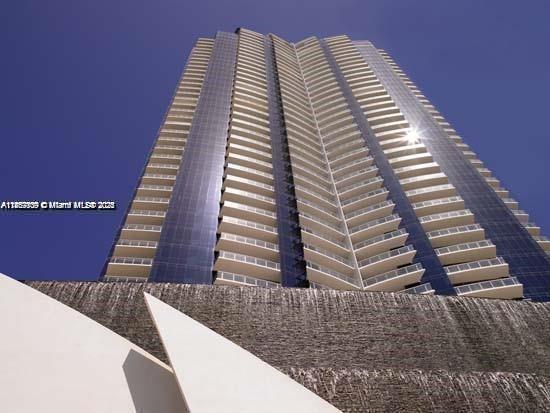 17121 Collins Ave #3903