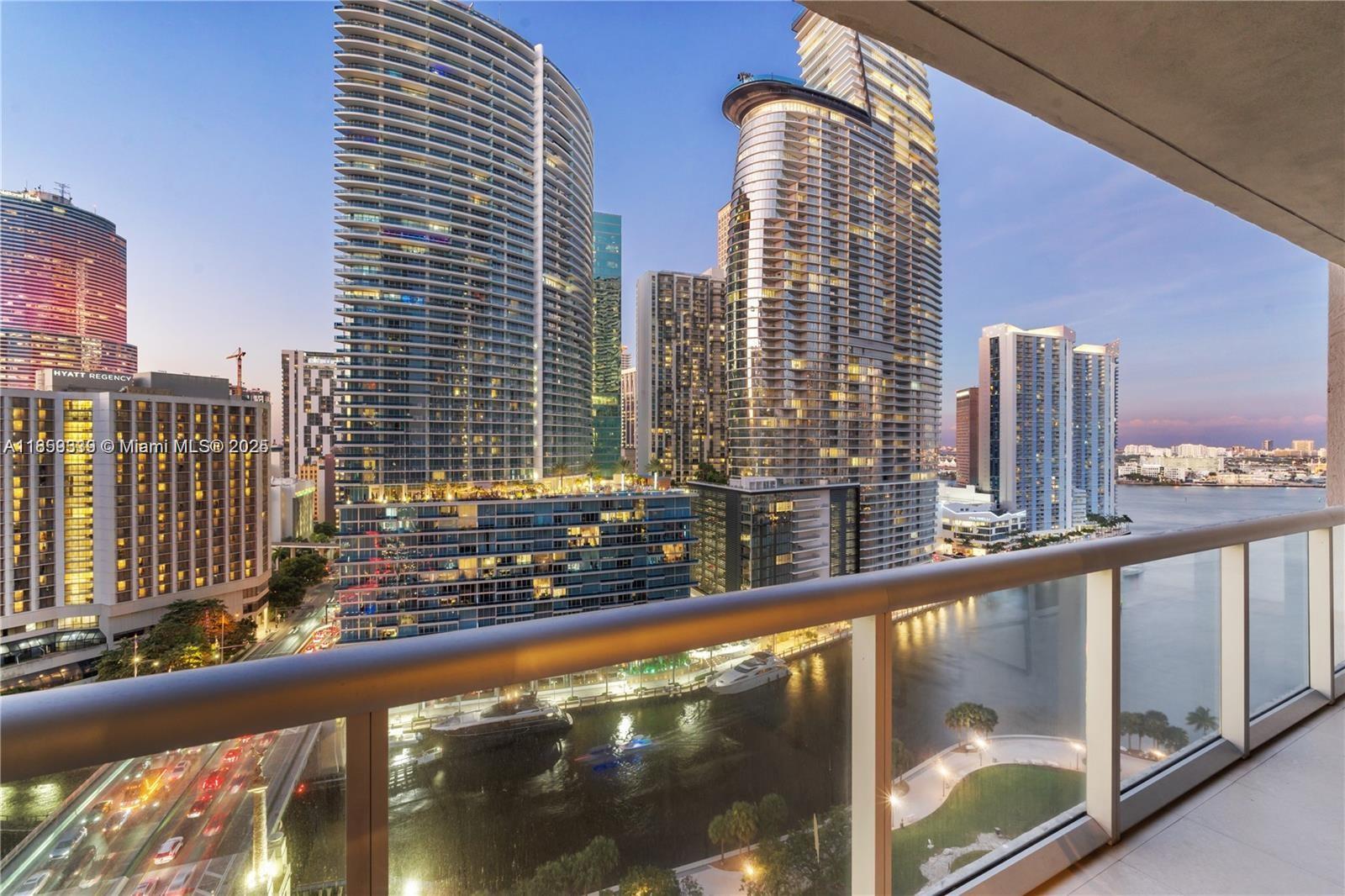 485 Brickell Ave #2003