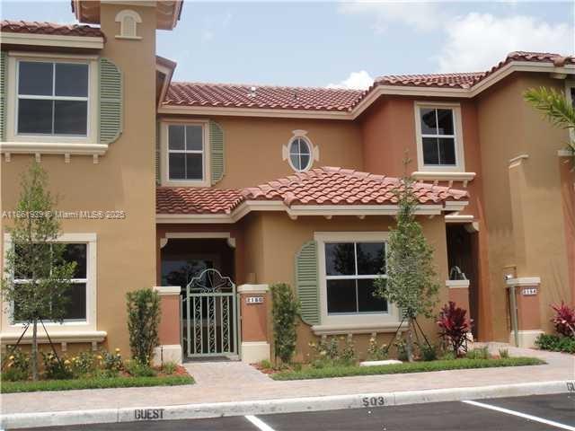 5803 Siena Ln