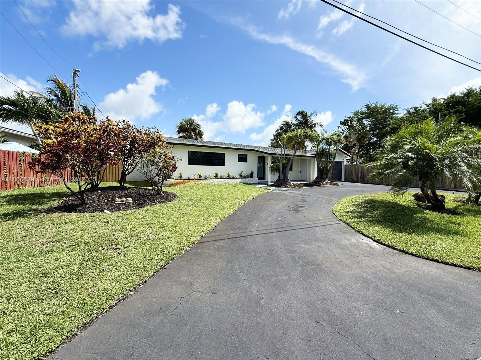 4021 NE 17th Ter Oakland Park, FL 33334