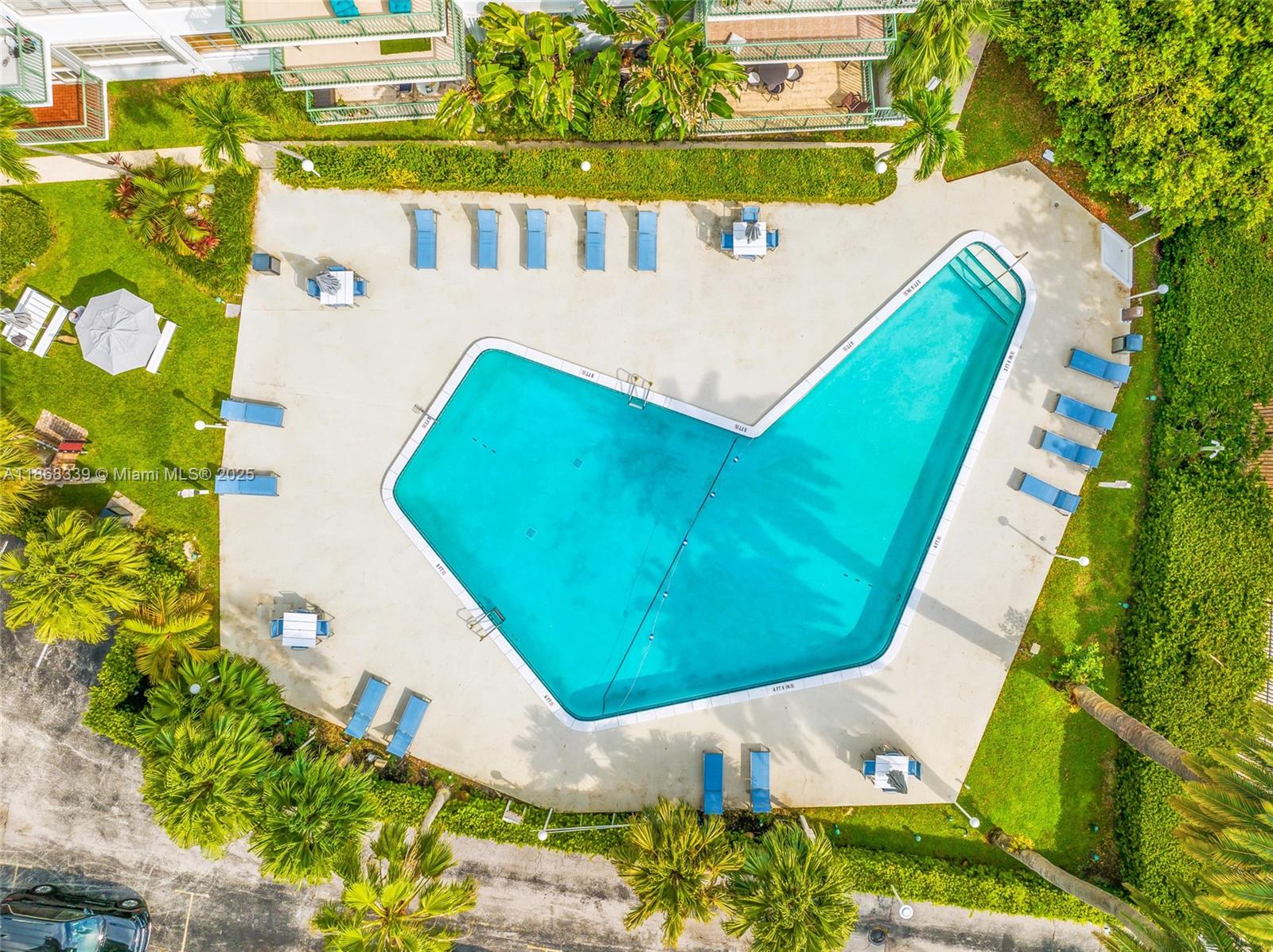 1408 Brickell Bay Dr #303 Miami, FL 33131