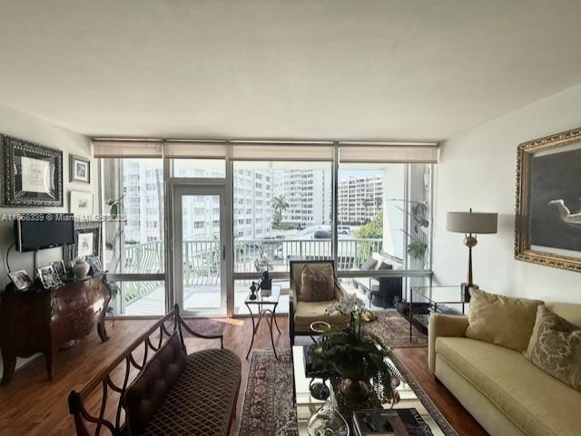 1408 Brickell Bay Dr #303 Miami, FL 33131