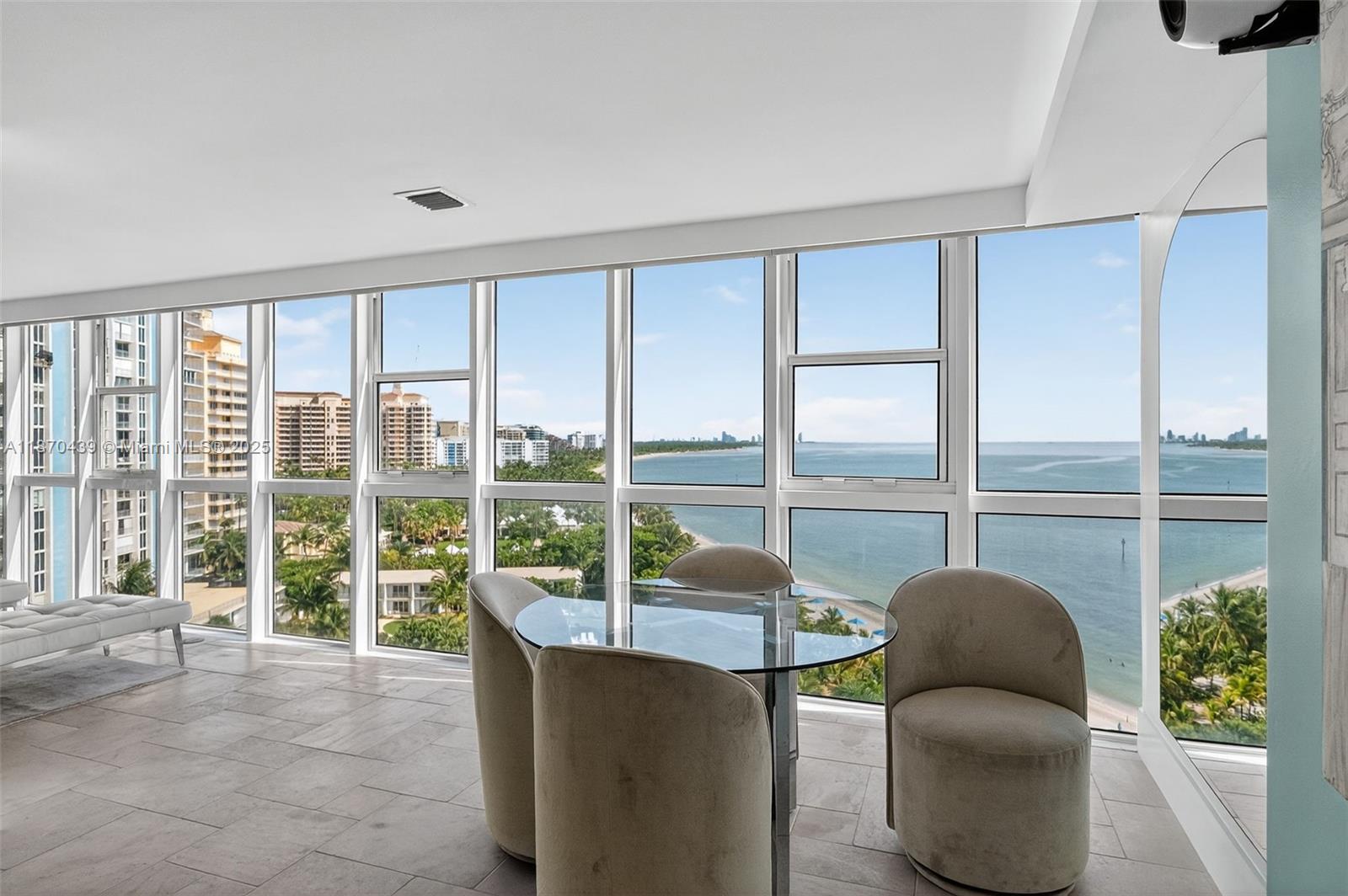 image Mar Azul Condo6