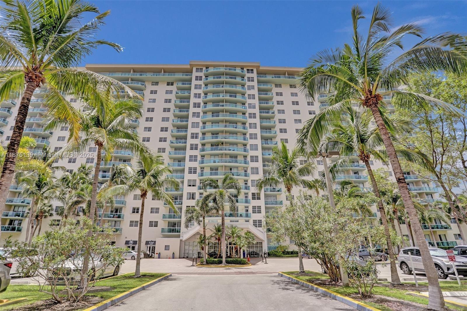 19390 Collins Ave #1515