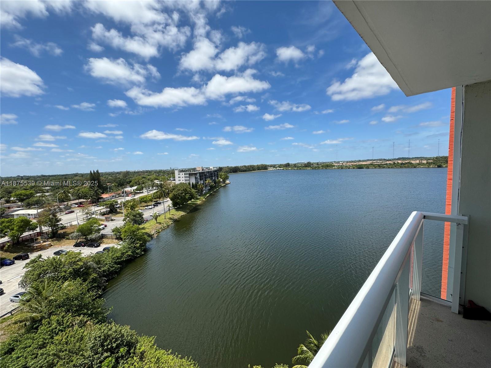 1301 NE Miami Gdns Dr #903