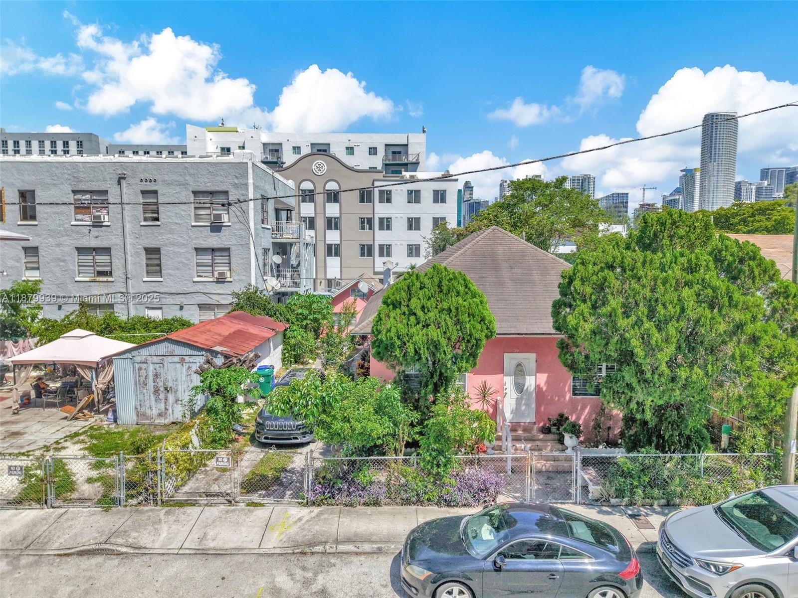 119 SW 7th Ave Miami, FL 33130