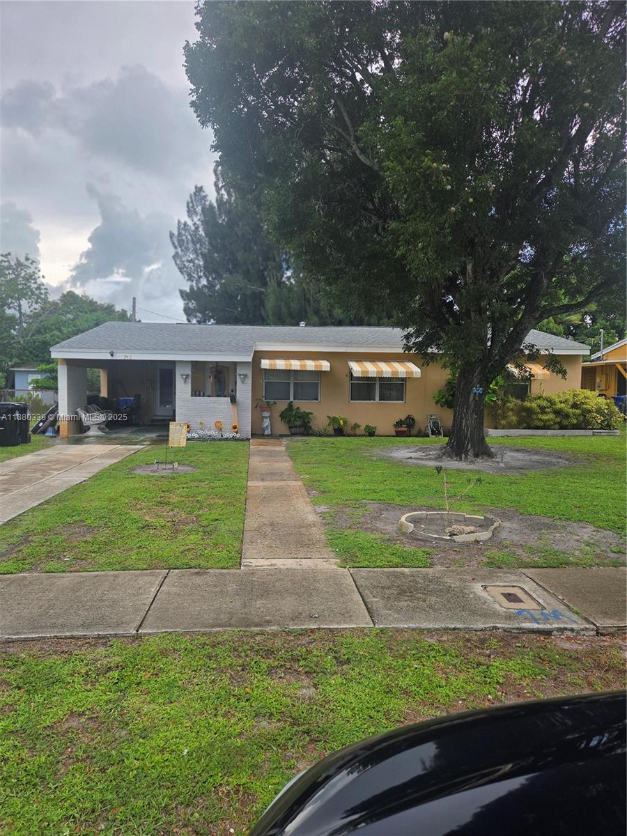 393 Florida Ave