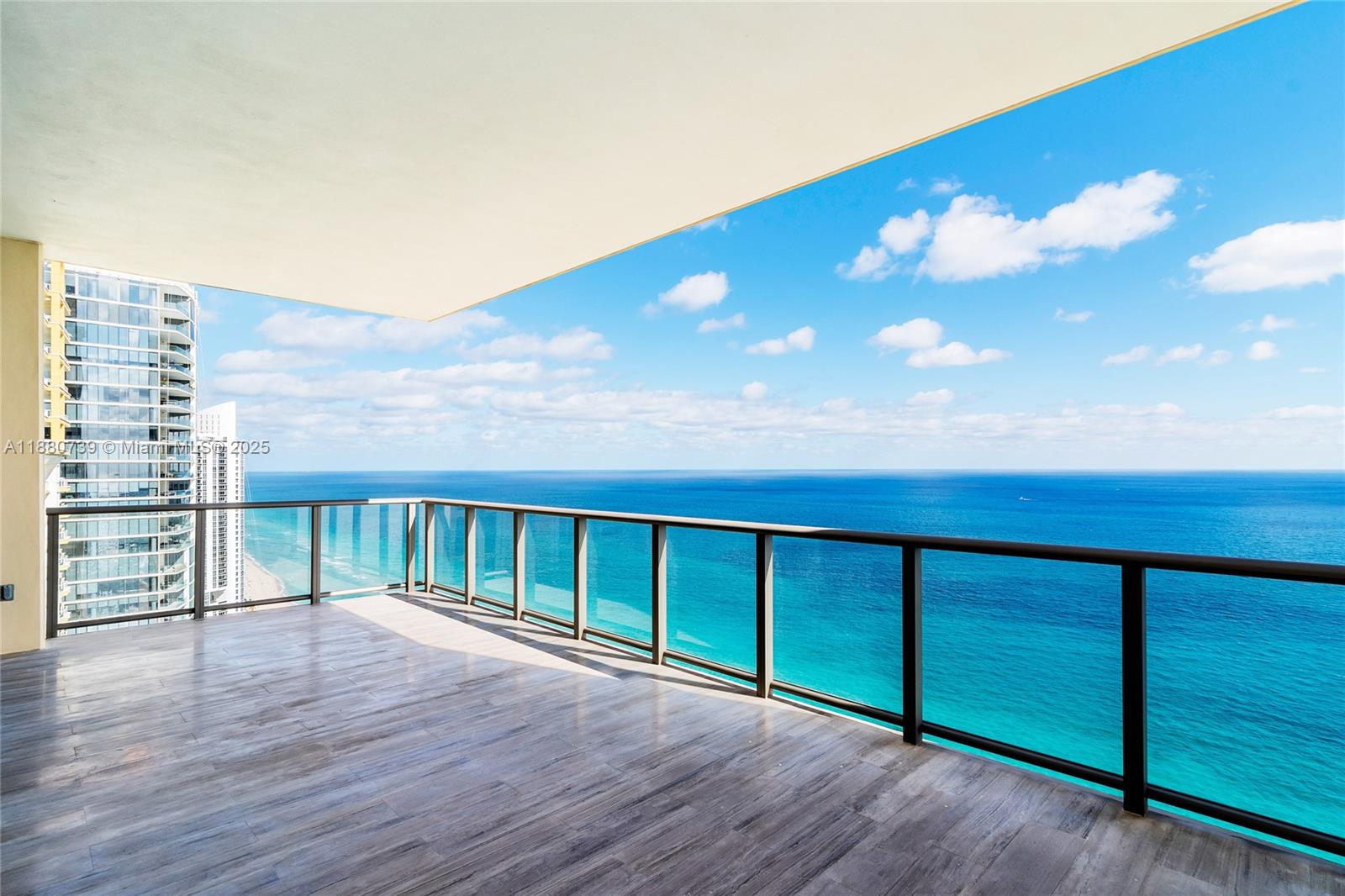image Mansions At Acqualina0