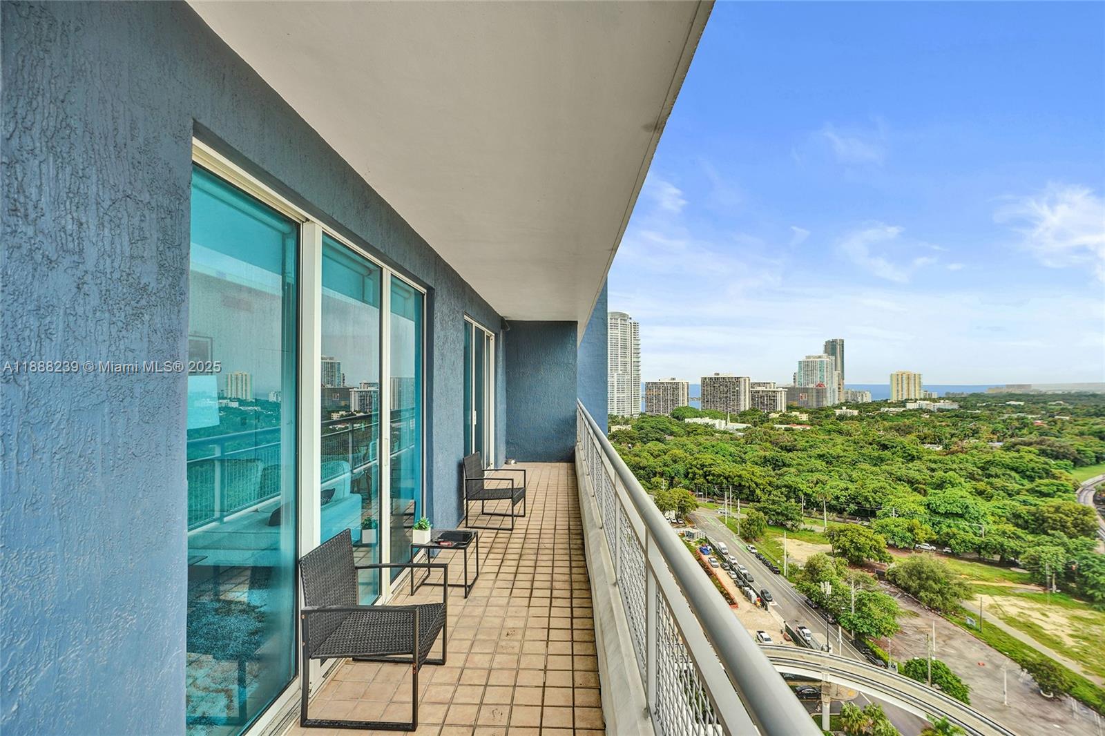 image Infinity At Brickell Cond4