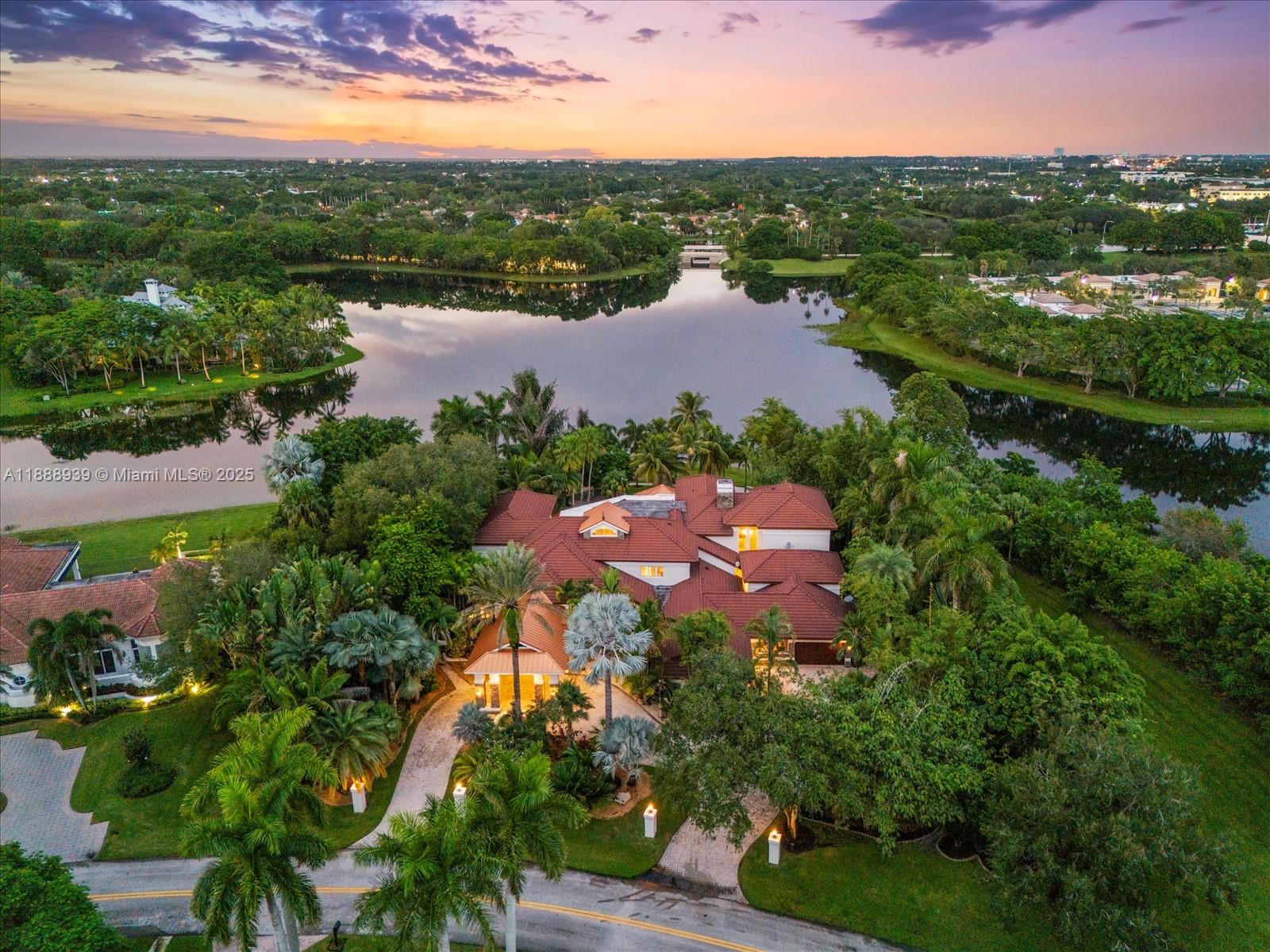 2941 Paddock Ln Weston, FL 33331 2941 Paddock Ln Weston, FL 33331