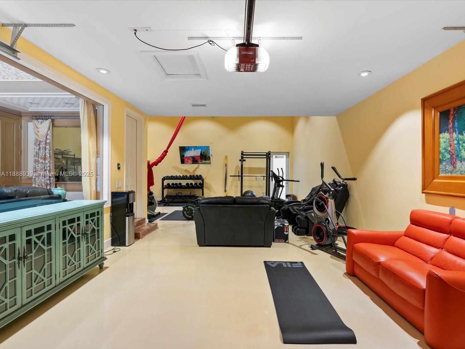 2941 Paddock Ln Weston, FL 33331 2941 Paddock Ln Weston, FL 33331