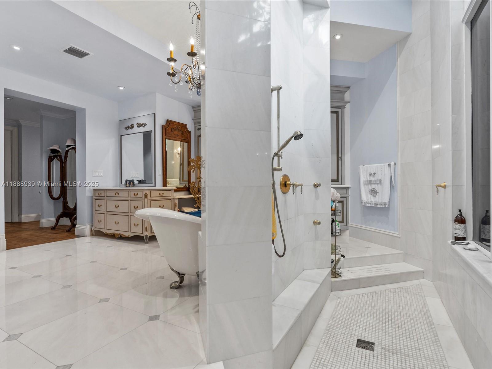 2941 Paddock Ln Weston, FL 33331 2941 Paddock Ln Weston, FL 33331