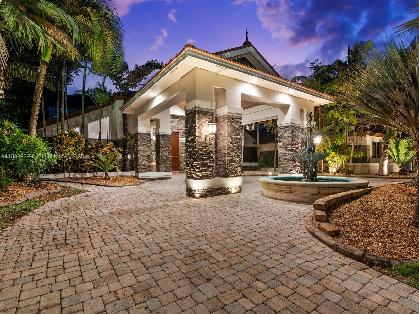 2941 Paddock Ln Weston, FL 33331 2941 Paddock Ln Weston, FL 33331