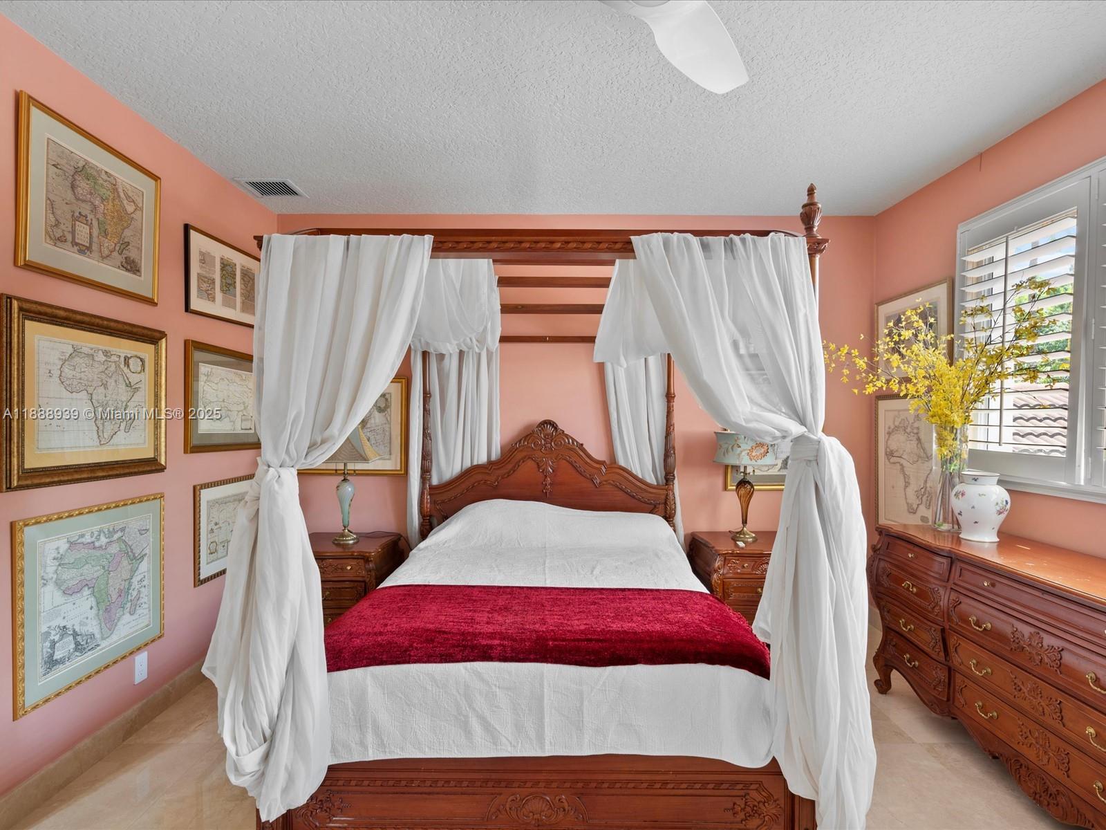 2941 Paddock Ln Weston, FL 33331 2941 Paddock Ln Weston, FL 33331